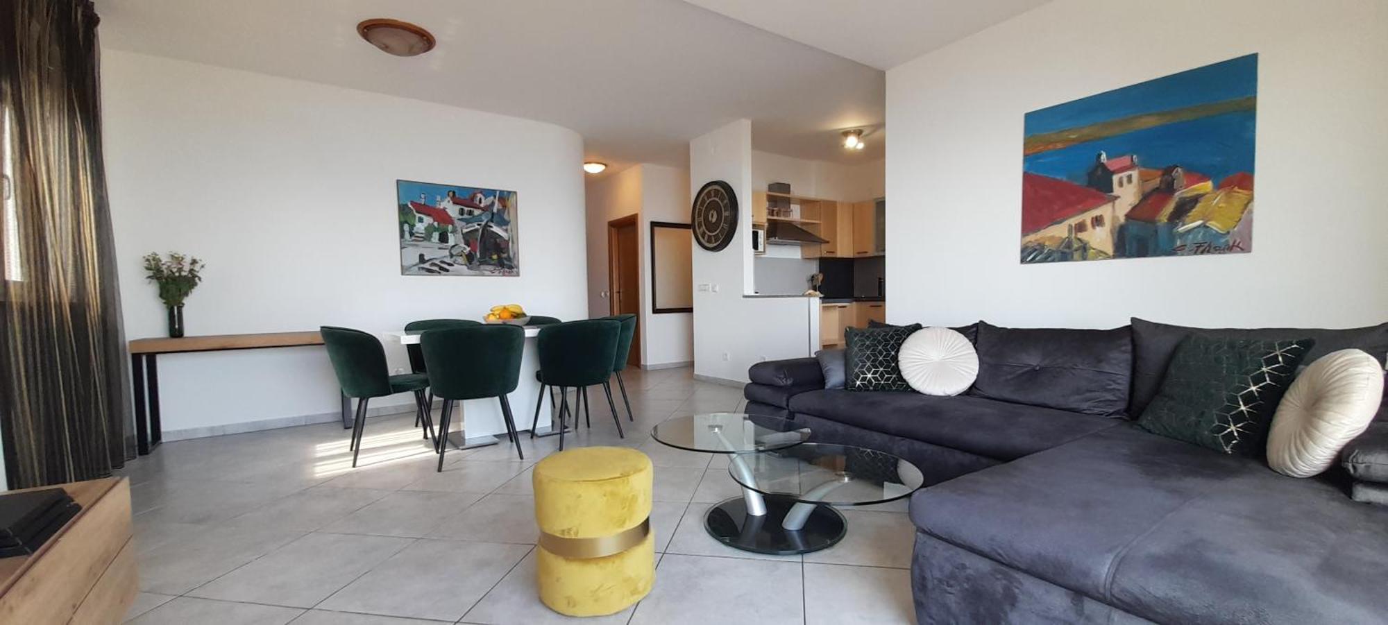 No. 1 Apartman *